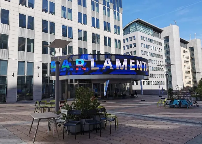 Design Europarlament Apartment With Private Terrace